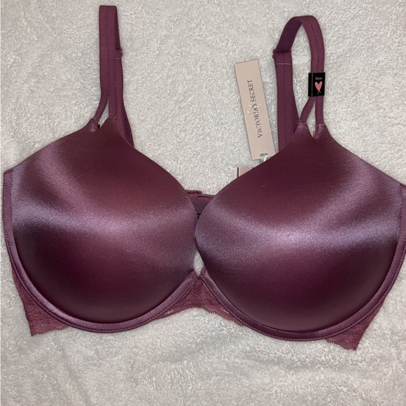 Very Sexy Victoria’s Secret Push Up - Picture 5 of 7